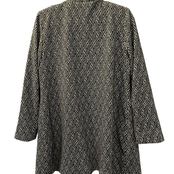 Chico's Black and White Blazer Classic Open-Front Design Women’s Size 2 Work - Picture 6 of 7